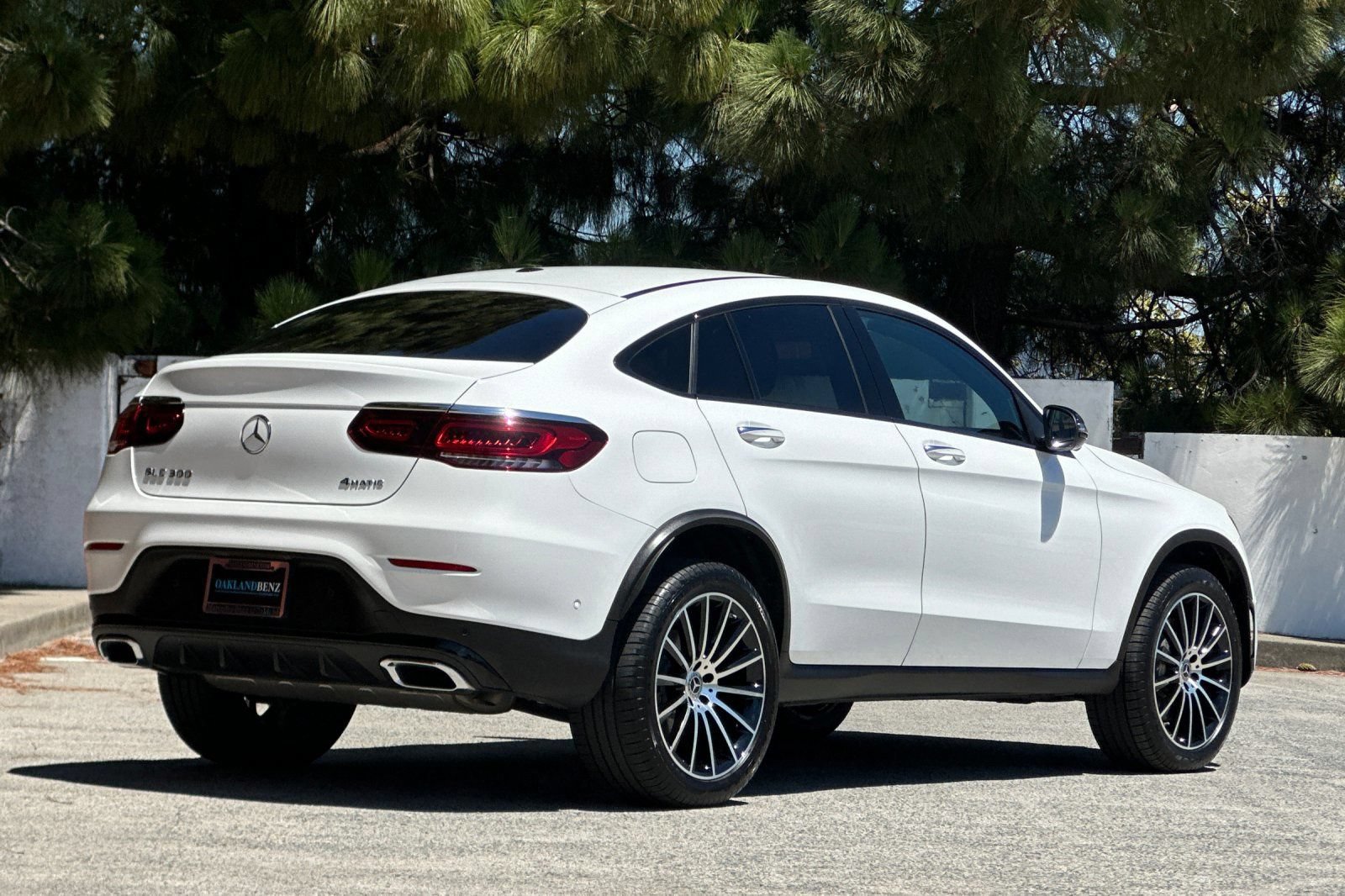 Certified 2023 Mercedes-Benz GLC 300 4MATIC Coupe image 5