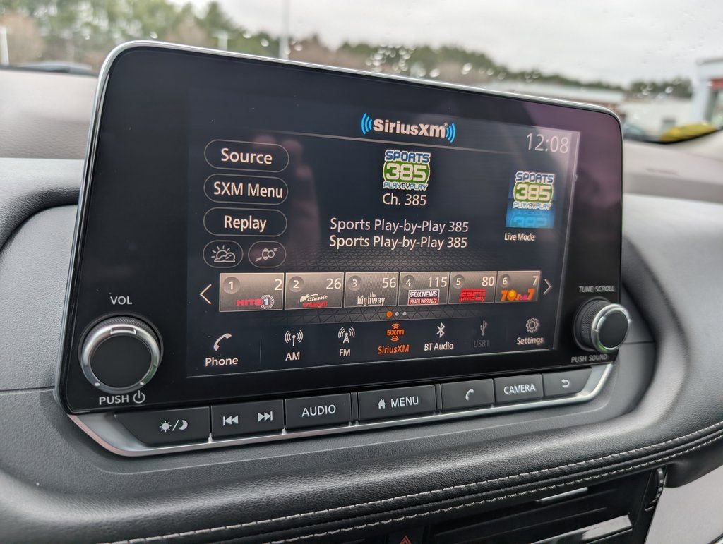 Used 2022 Nissan Rogue SV image 24