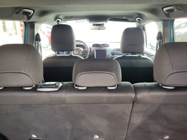 Used 2022 Jeep Renegade Altitude image 28