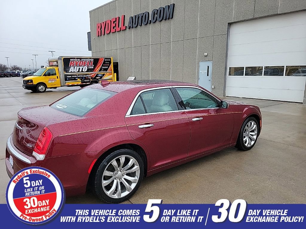 Used 2018 Chrysler 300 Limited w/ Light Group image 3
