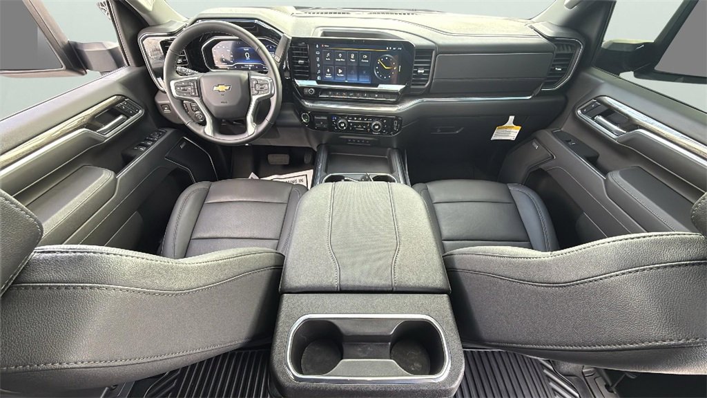 Used 2025 Chevrolet Silverado 2500 LTZ w/ LTZ Premium Package image 49