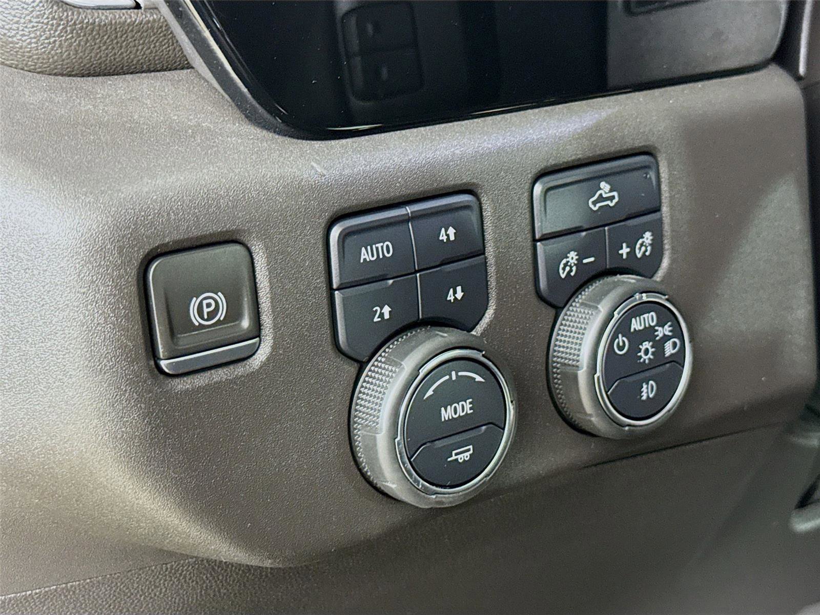 Used 2023 Chevrolet Silverado 1500 LT Trail Boss AWD/4WD image 12