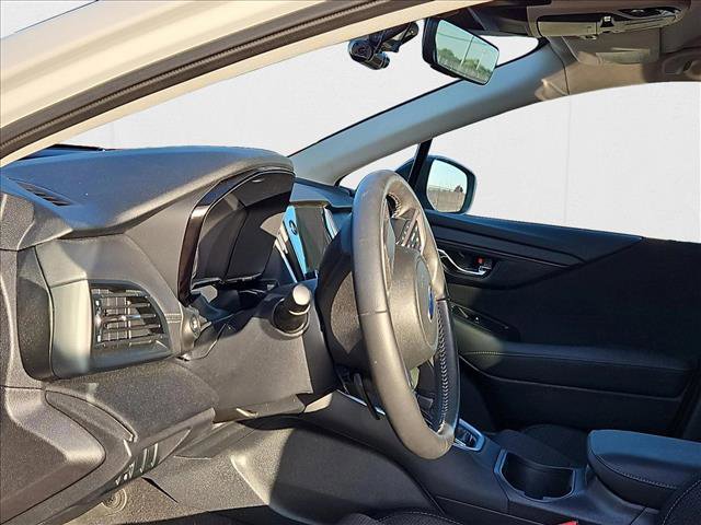 Used 2024 Subaru Outback Premium image 9