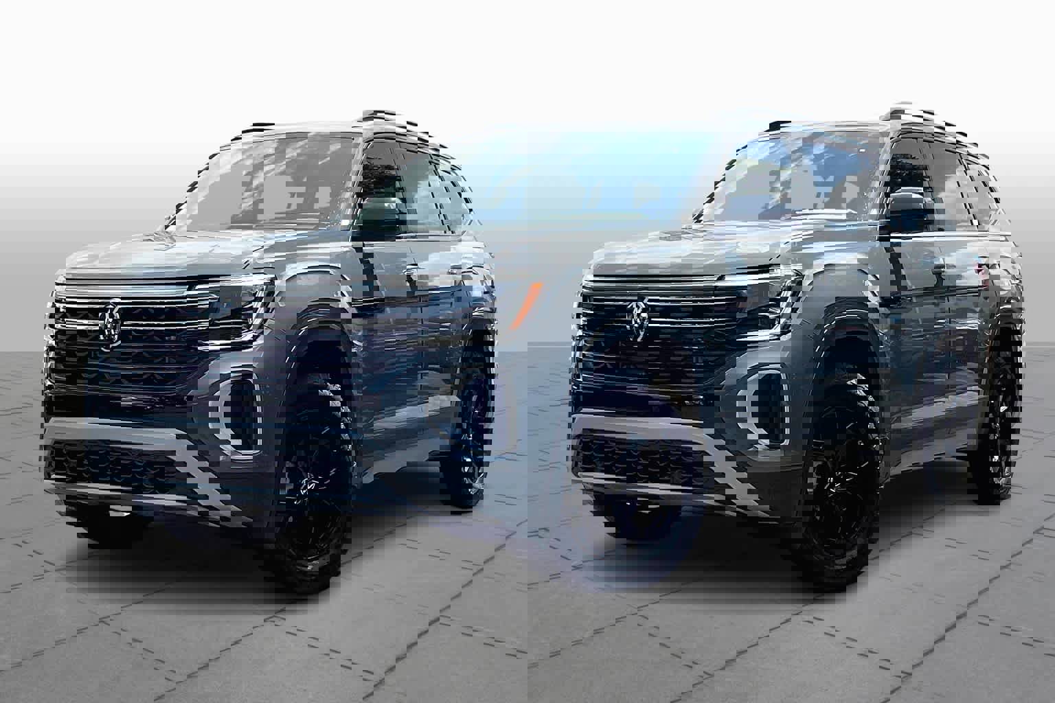 New 2024 Volkswagen Atlas Peak Edition SE