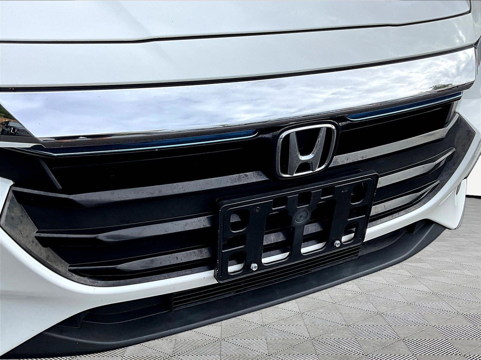 Used 2019 Honda Insight EX image 32