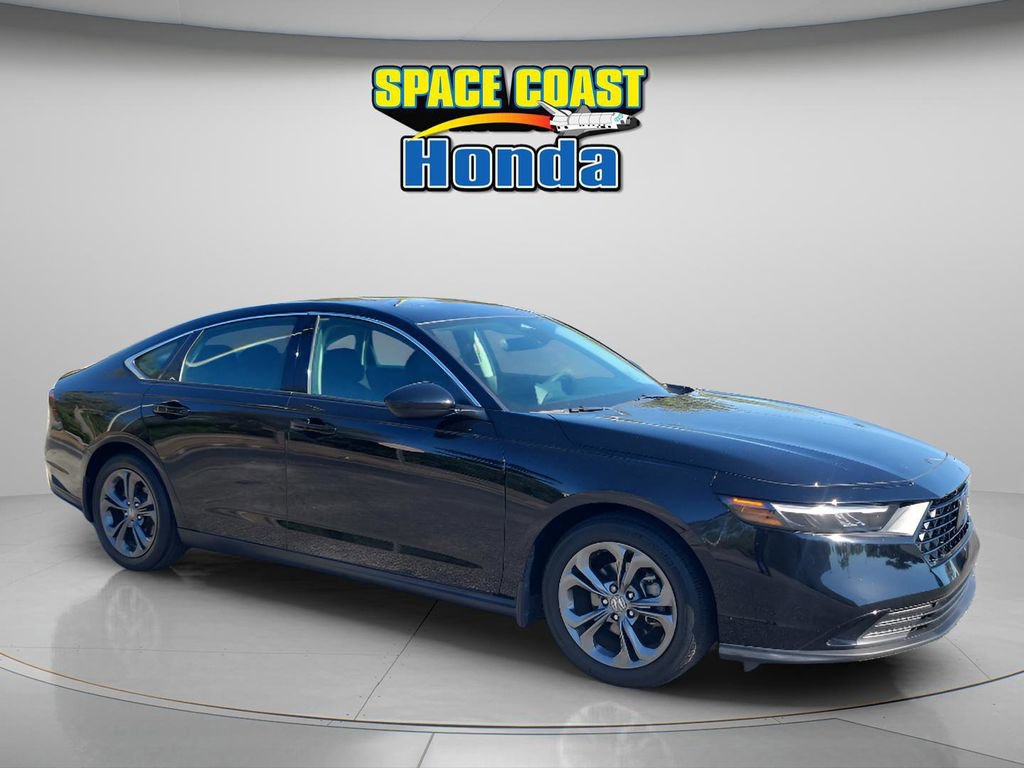 Used 2023 Honda Accord EX image 11