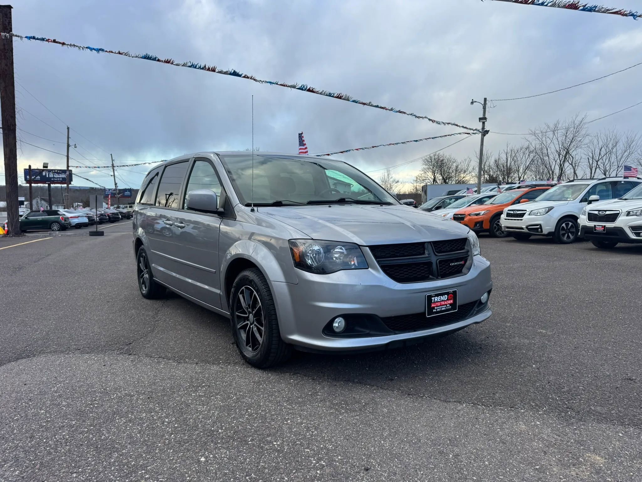 Used 2016 Dodge Grand Caravan SXT image 8