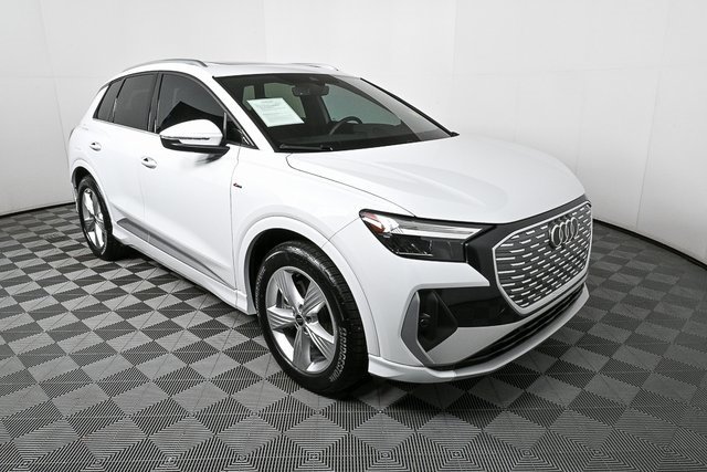Used 2024 Audi Q4 e-tron Premium w/ Convenience Package