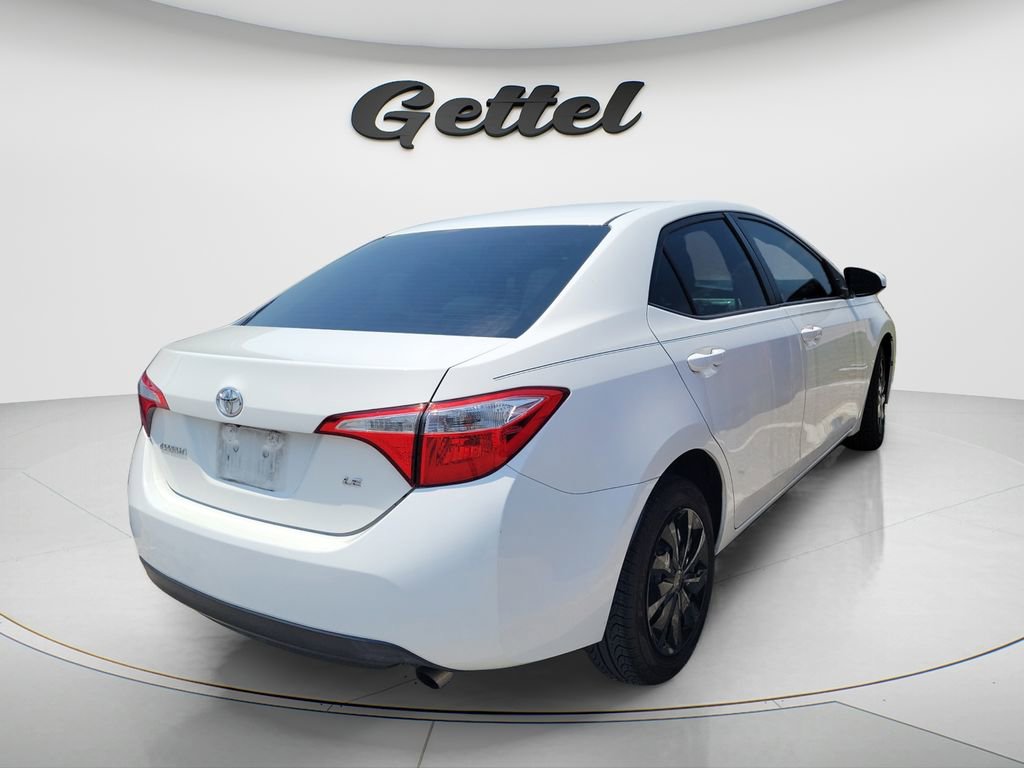 Used 2016 Toyota Corolla LE FWD image 5
