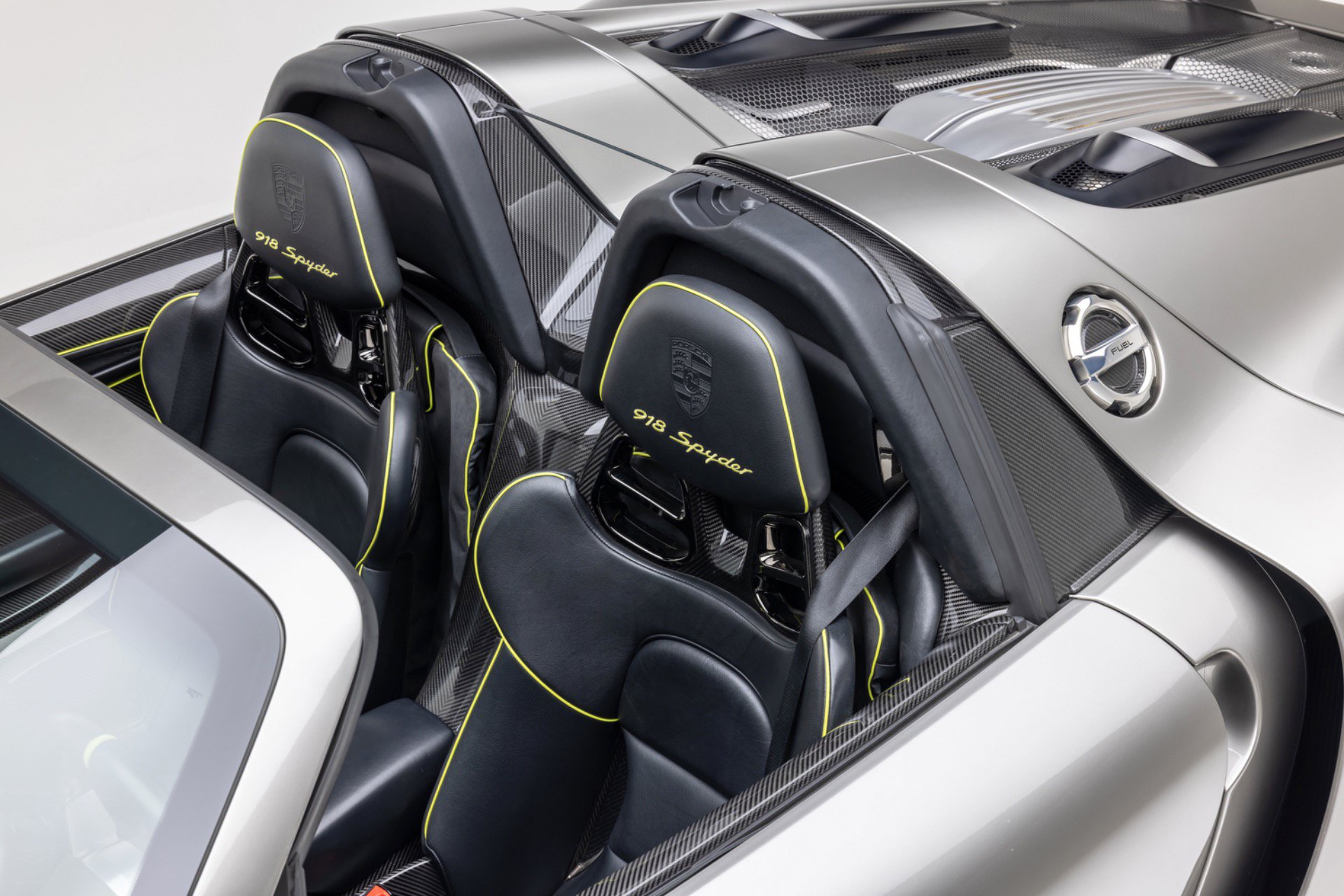 Used 2015 Porsche 918 Spyder AWD/4WD image 19