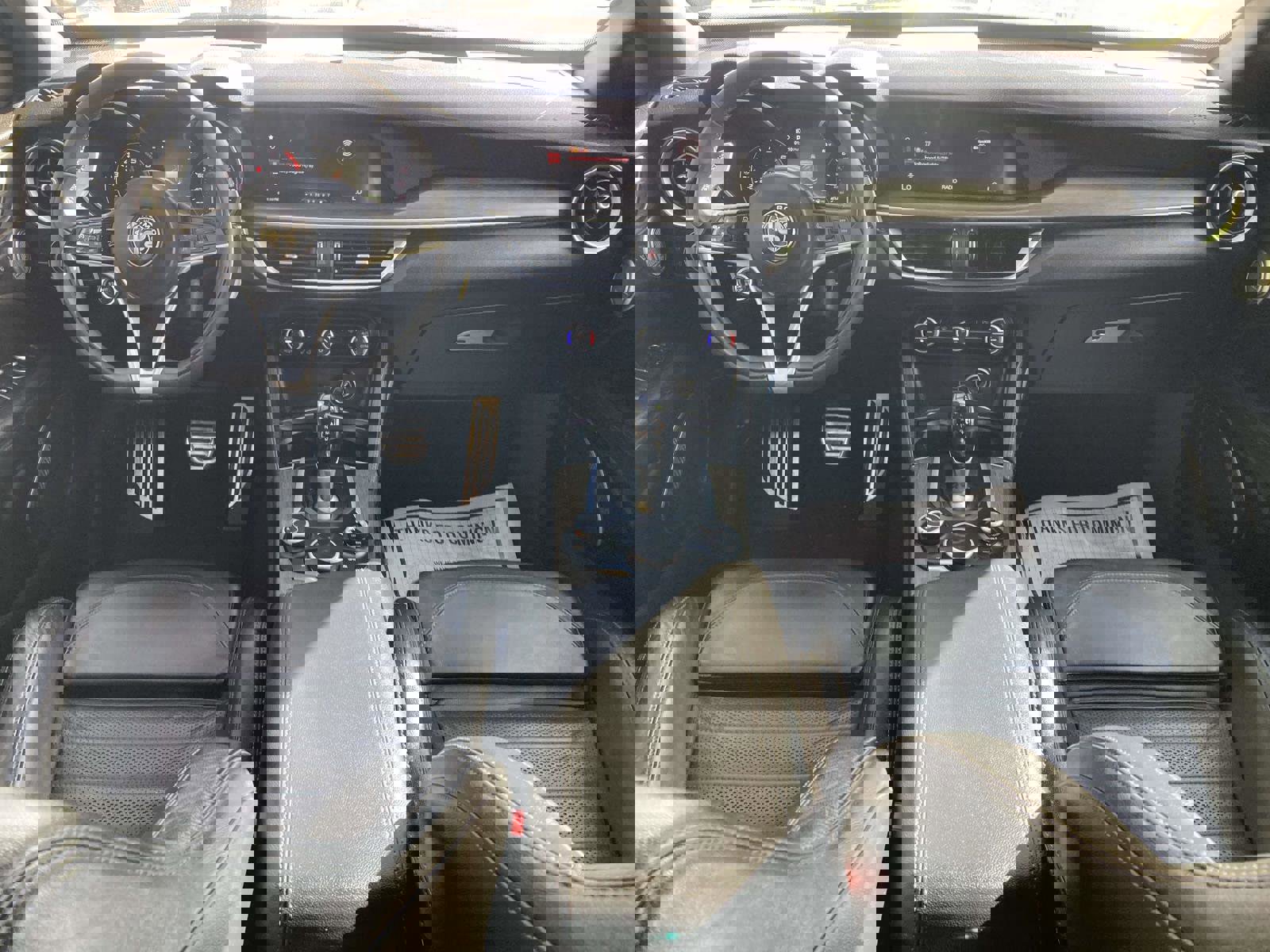 Used 2018 Alfa Romeo Stelvio Ti Sport image 18