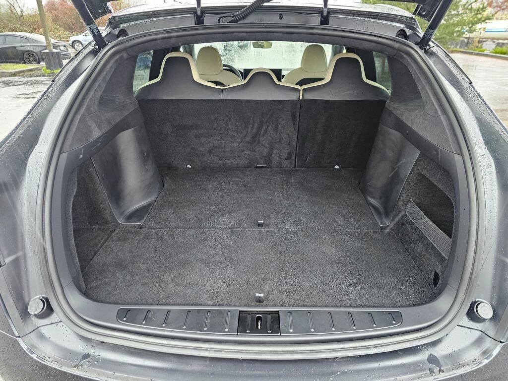 Used 2024 Tesla Model X Long Range image 18
