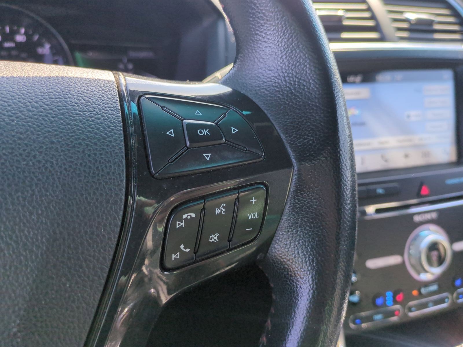 Used 2017 Ford Explorer Sport w/ Equipment Group 401A AWD/4WD image 19