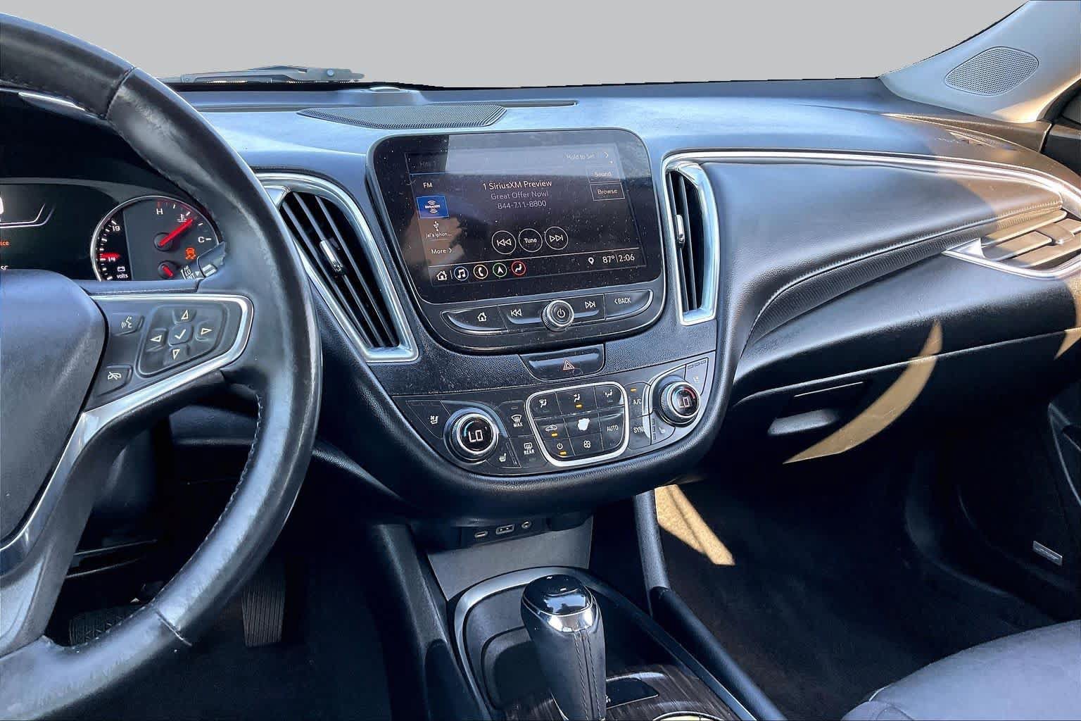 Used 2020 Chevrolet Malibu Premier FWD image 5