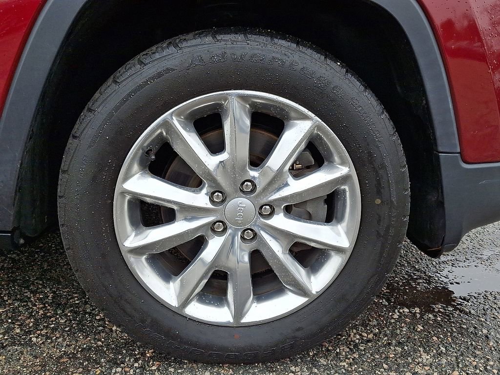 Used 2017 Jeep Cherokee Limited w/ Luxury Group image 9