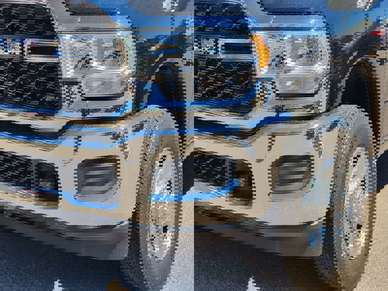 Used 2024 RAM 2500 Tradesman w/ Chrome Appearance Group image 7