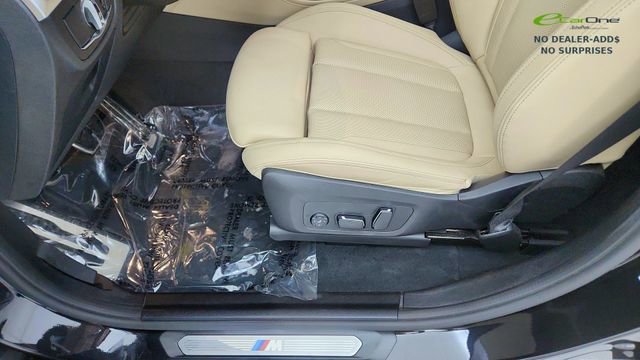 Used 2025 BMW X4 M40i w/ Premium Package image 34