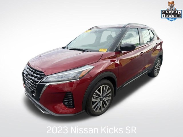 Used 2023 Nissan Kicks SR w/ SR Premium Package FWD image 1