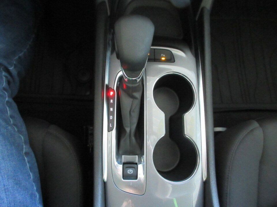 Used 2024 Chevrolet Malibu LT image 21