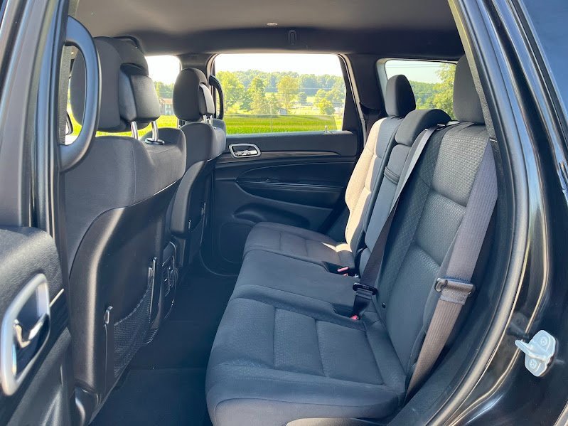 Used 2020 Jeep Grand Cherokee Laredo image 37