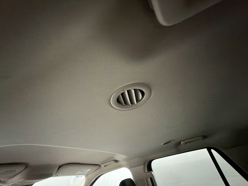 Used 2024 Ford Expedition XLT RWD image 21