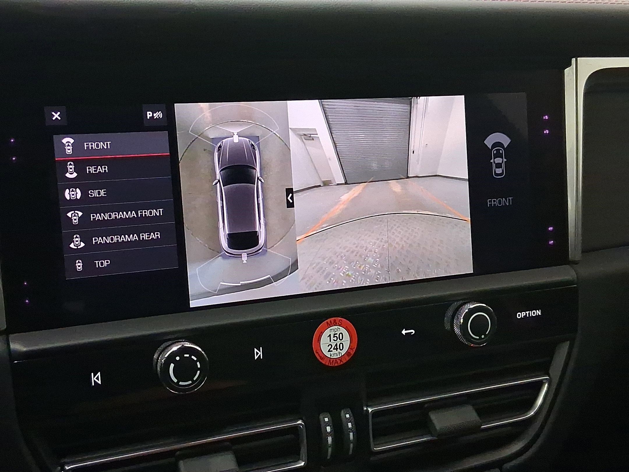 Certified 2025 Porsche Macan GTS image 27