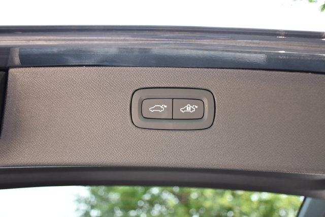 New 2026 Volvo XC90 B6 Plus w/ Protection Package Premier AWD/4WD image 27