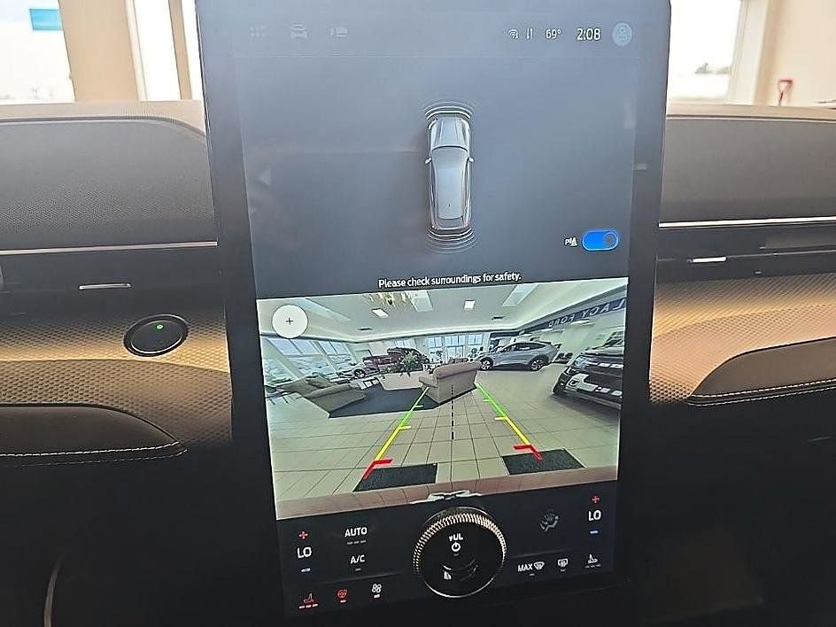 Used 2021 Ford Mustang Mach-E Select w/ Comfort/Appearance Package image 23