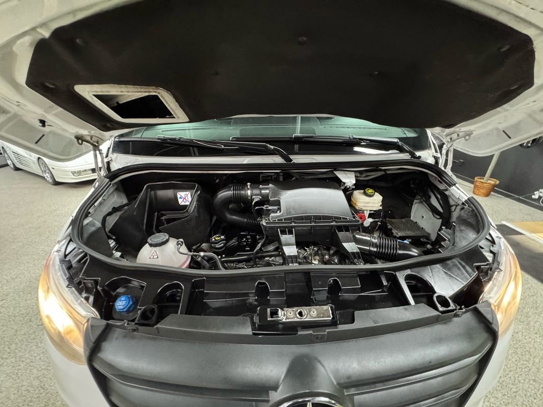 Used 2021 Mercedes-Benz Sprinter 2500 image 27