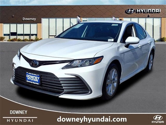 Used 2024 Toyota Camry LE image 1