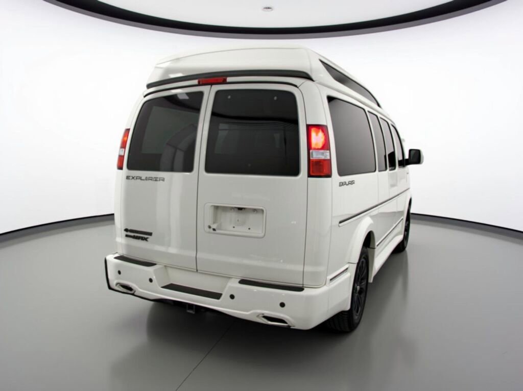 Used 2023 Chevrolet Express 2500 Work Van image 6