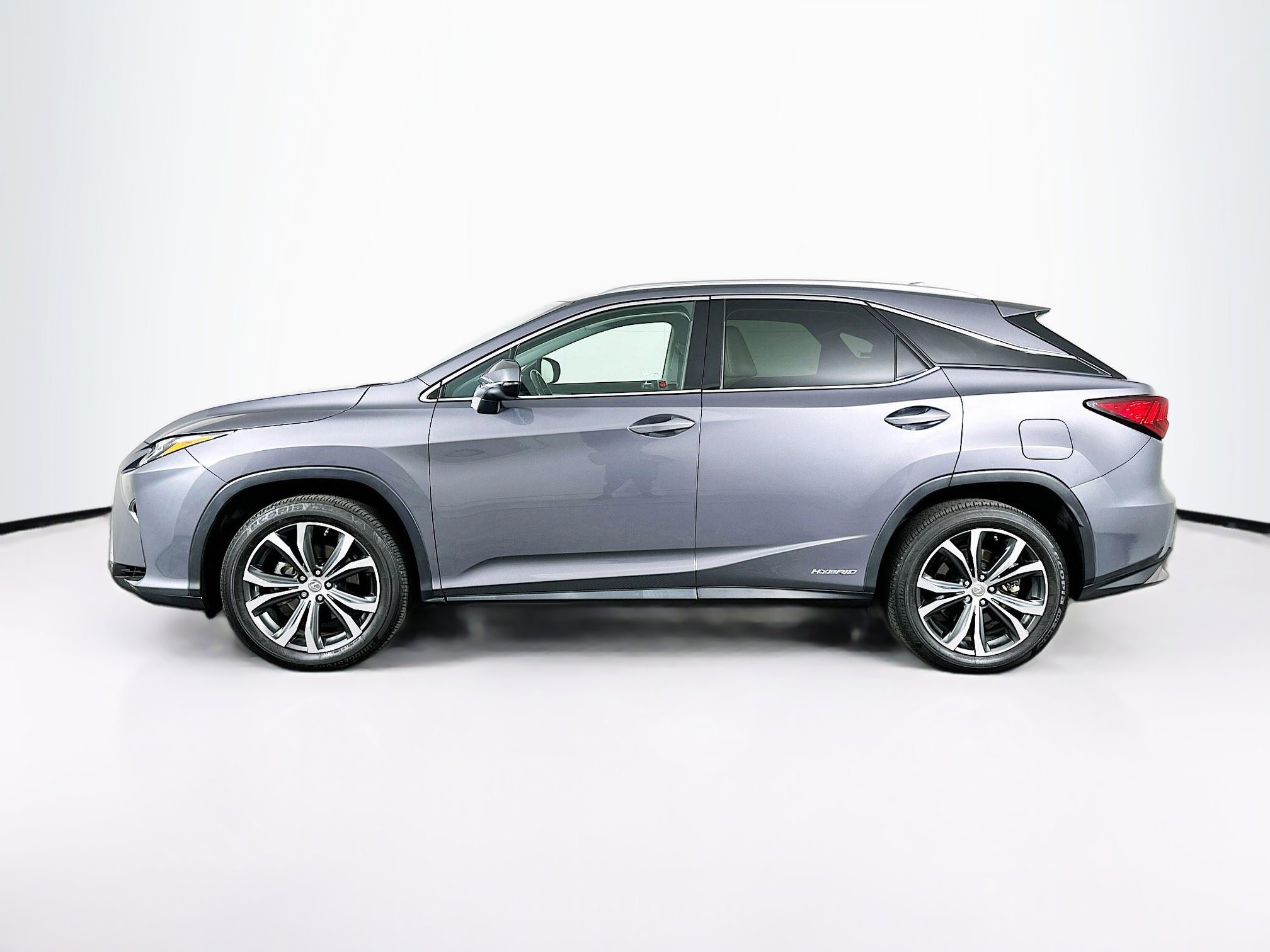 Used 2017 Lexus RX 450h AWD image 4