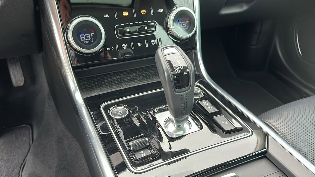 Used 2020 Jaguar XE S image 17