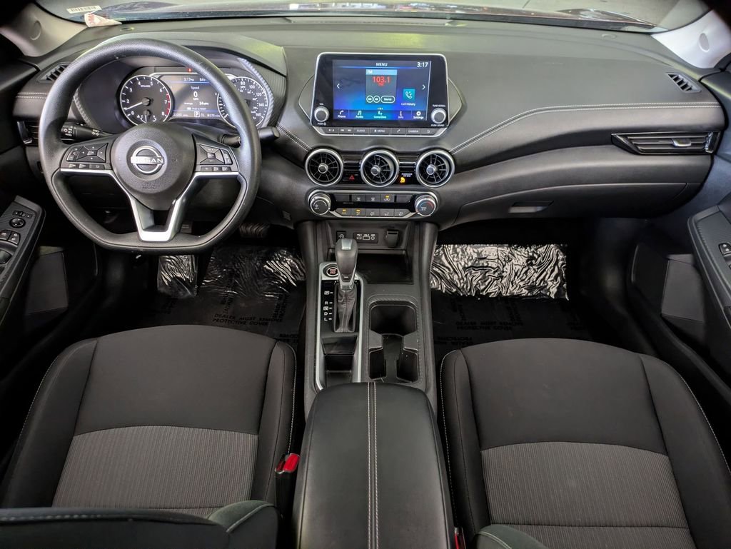 Used 2025 Nissan Sentra SV FWD image 25