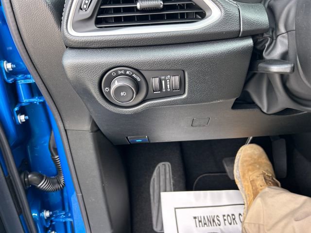 New 2026 Chrysler Pacifica Select FWD image 27