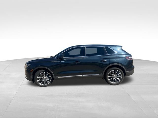 Used 2021 Lincoln Nautilus Reserve AWD/4WD image 3