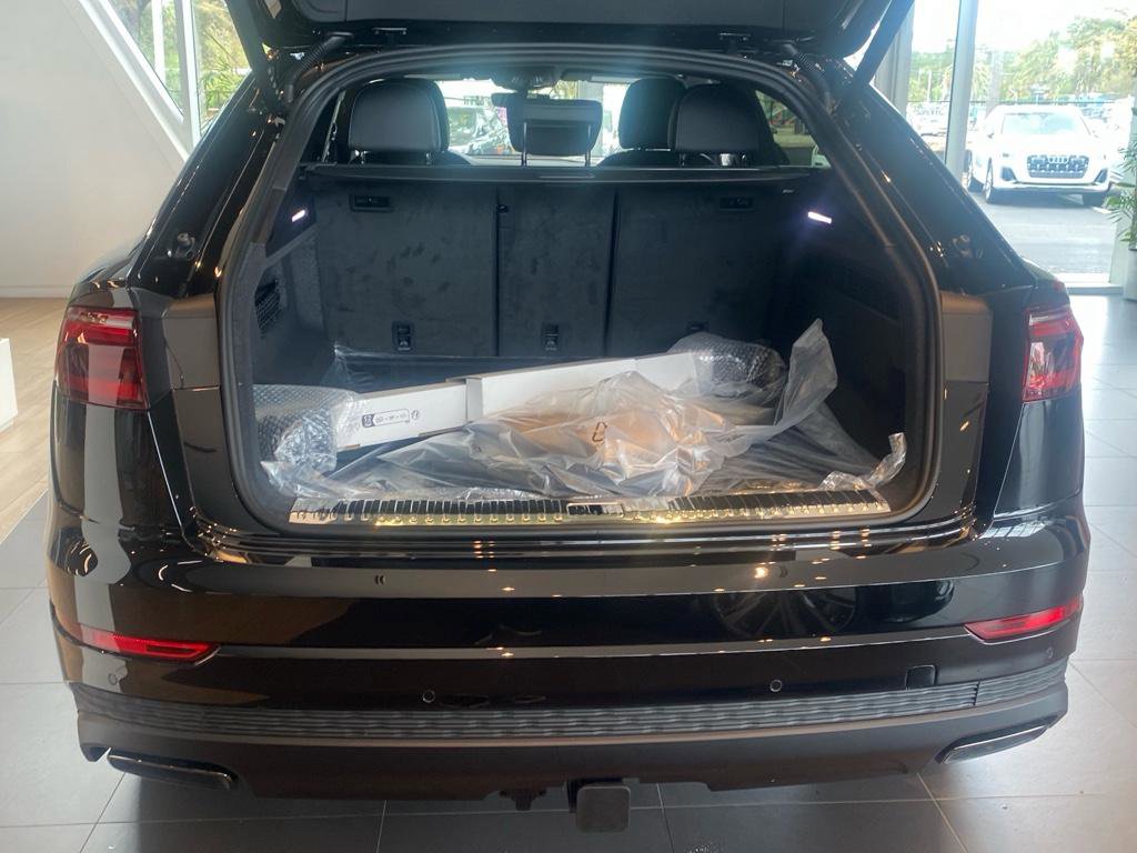 New 2025 Audi Q8 Premium image 17