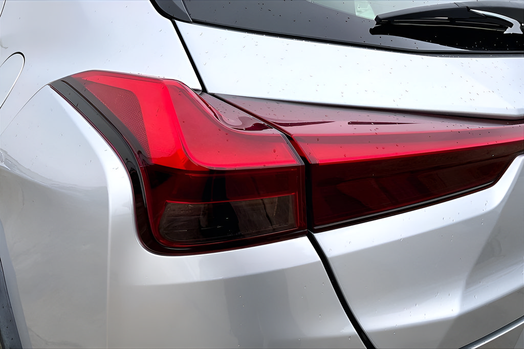 Used 2019 Lexus UX 200 w/ Premium Package FWD image 30