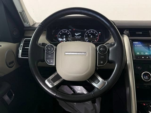 Used 2018 Land Rover Discovery HSE AWD/4WD image 28