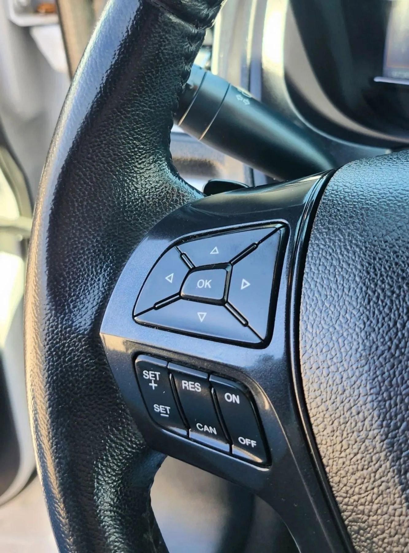 Used 2017 Ford Explorer XLT w/ Equipment Group 202A image 29