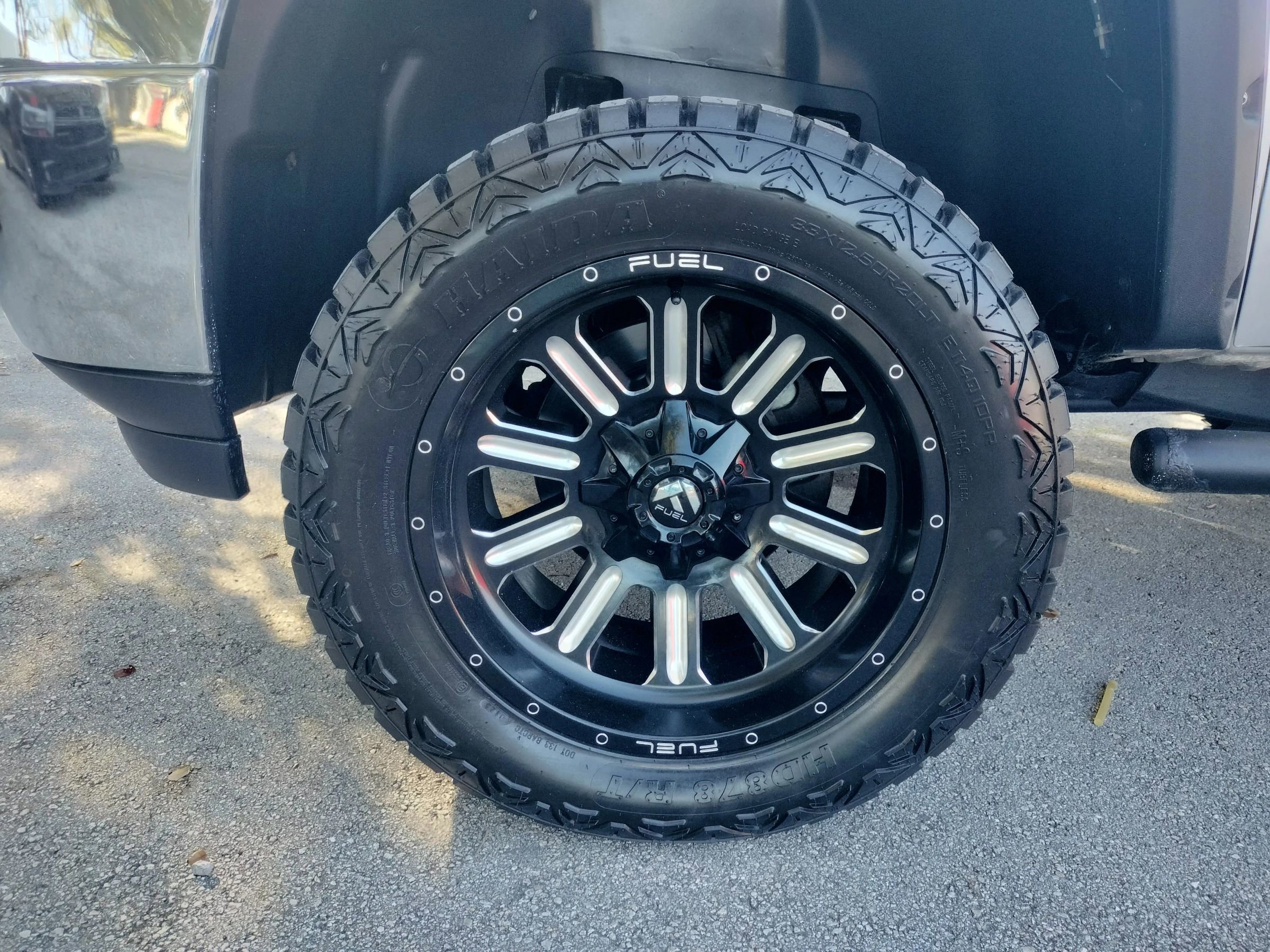 Used 2012 Chevrolet Silverado 2500 LT w/ Snow Plow Prep Package image 12