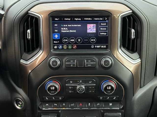 Used 2020 Chevrolet Silverado 1500 High Country w/ Technology Package AWD/4WD image 16