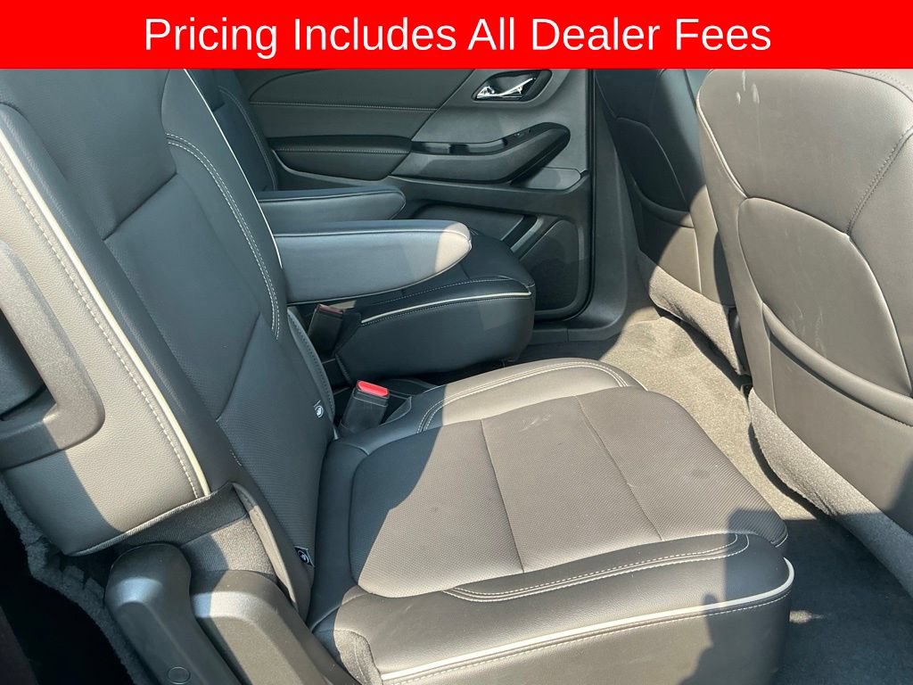 Used 2023 Chevrolet Traverse Premier FWD image 15
