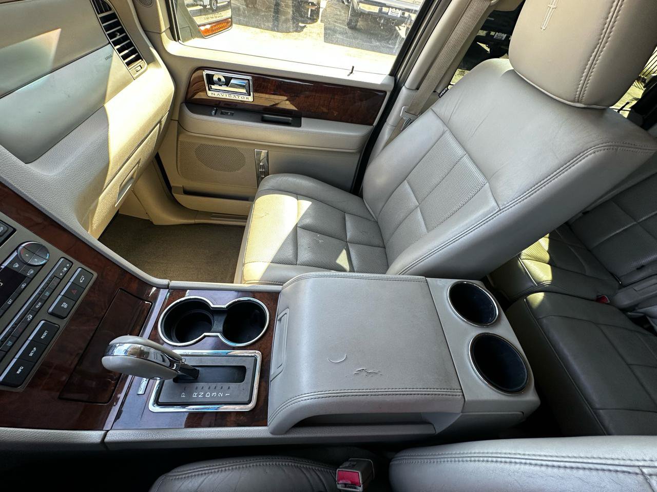 Used 2012 Lincoln Navigator 2WD image 83