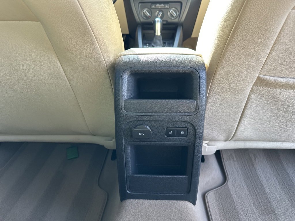 Used 2012 Volkswagen Jetta TDI image 25