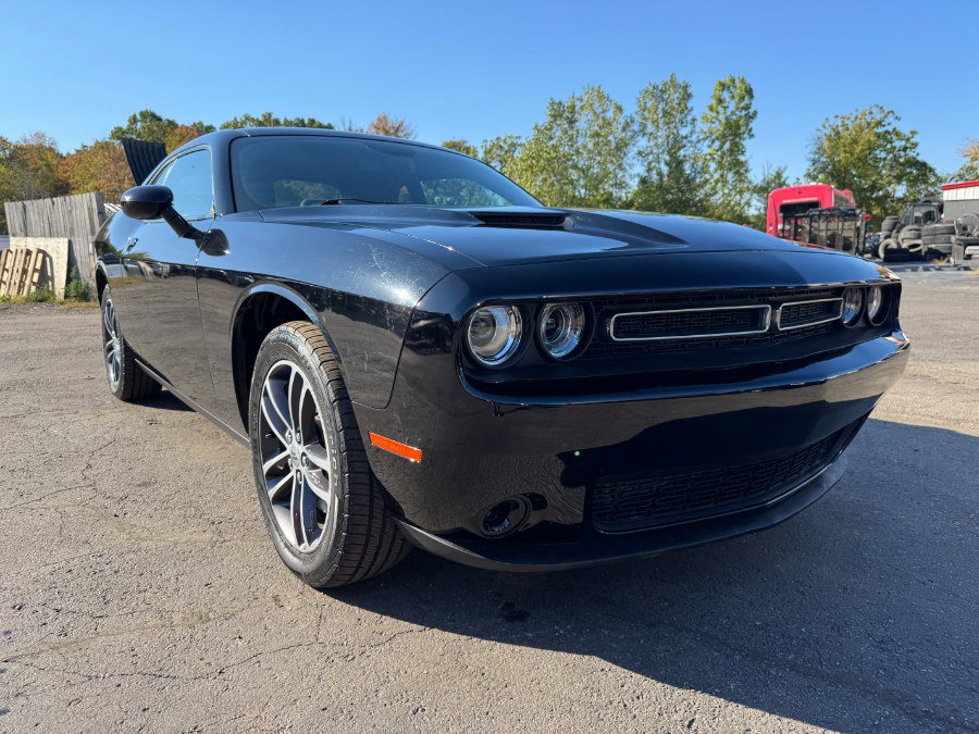 Used 2019 Dodge Challenger SXT w/ Cold Weather Group image 7
