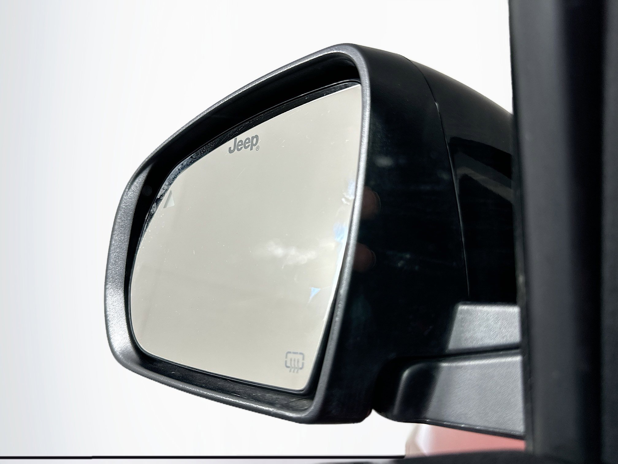 Used 2025 Jeep Compass Limited image 16