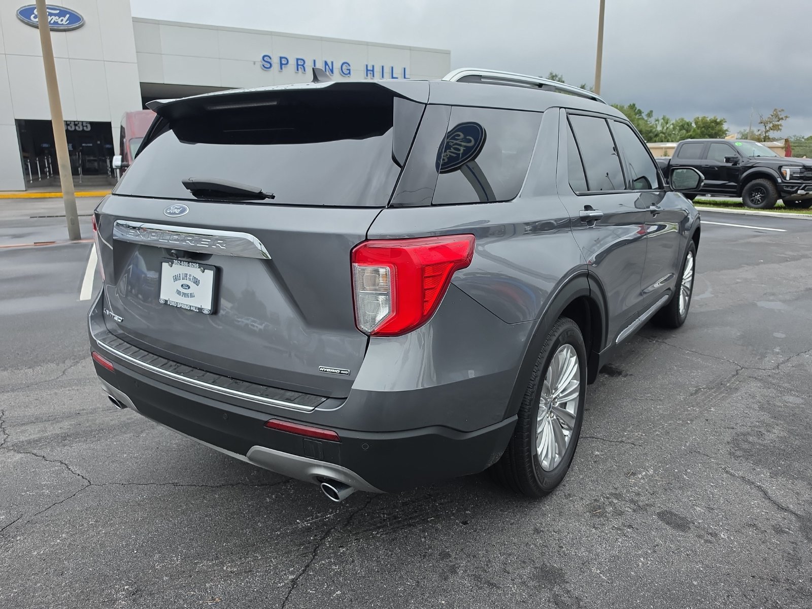 Certified 2021 Ford Explorer Limited w/ Hybrid Equipment Group 310A AWD/4WD image 5