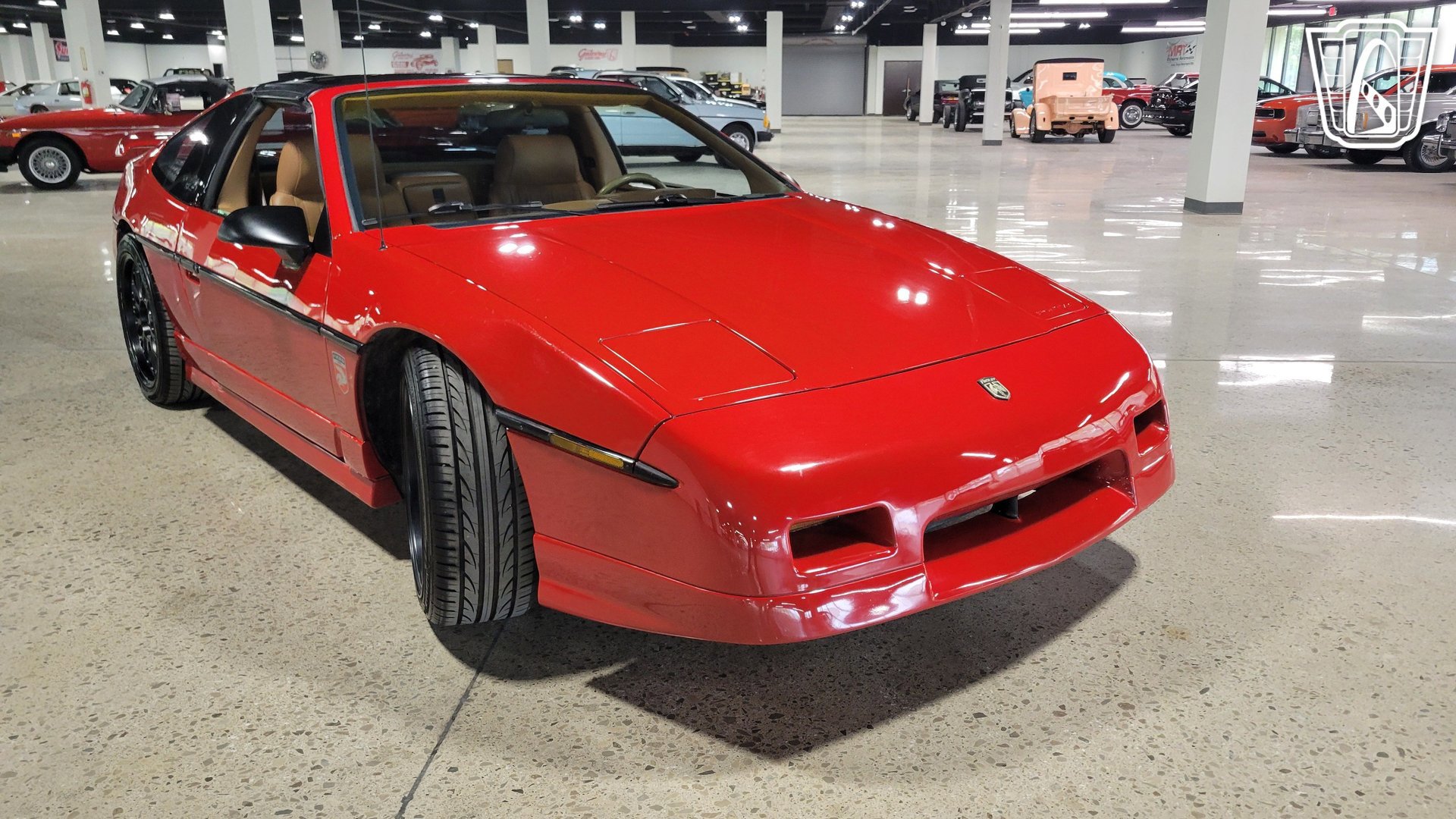 Used 1988 Pontiac Fiero GT RWD image 26