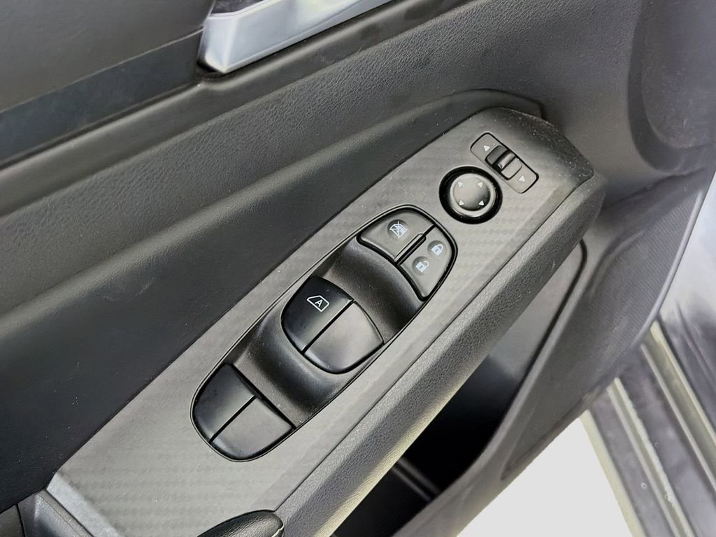 Used 2024 Nissan Altima 2.5 SV image 20